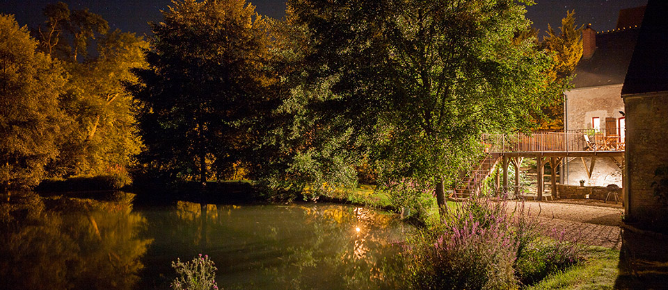 The lake at night
