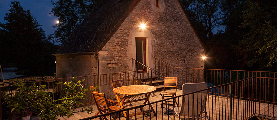 Your terrace leading to the independent cottage 