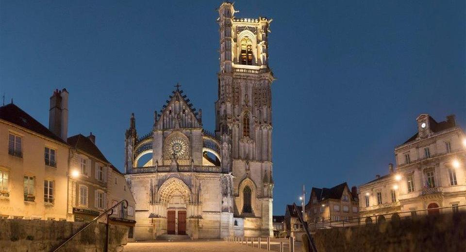 Clamecy collegiate church